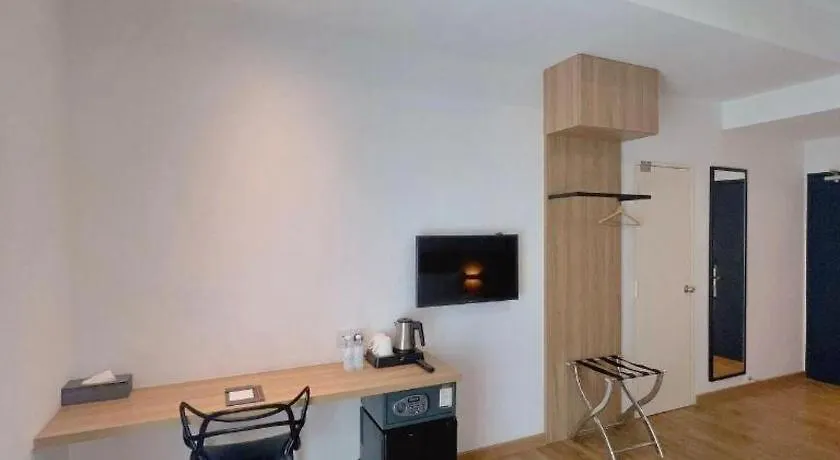 S Hotel Johor Bahru 3*,