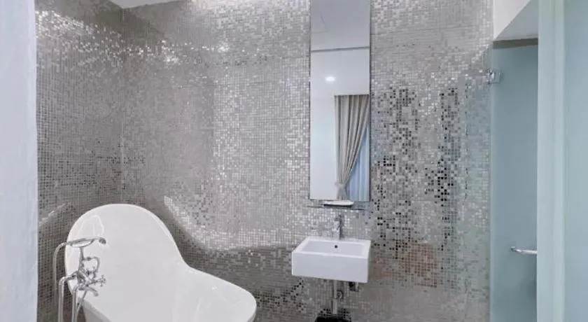 S Hotel Johor Bahru 3*,